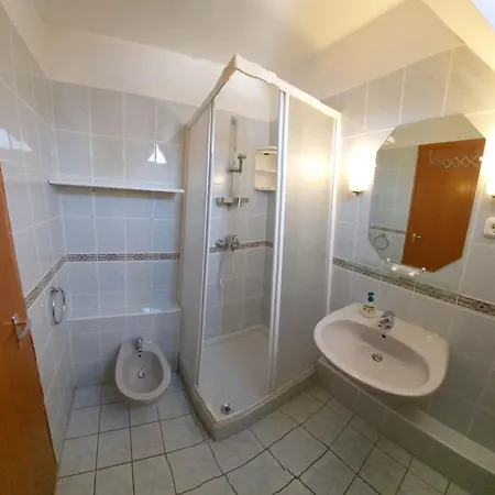 Emil Porta Guest house *