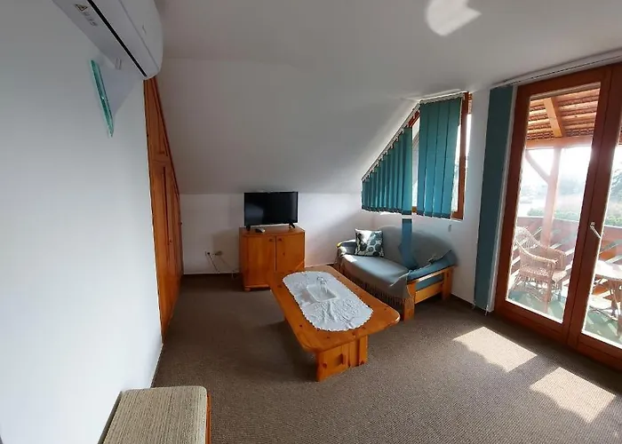 Emil Porta בית הארחה